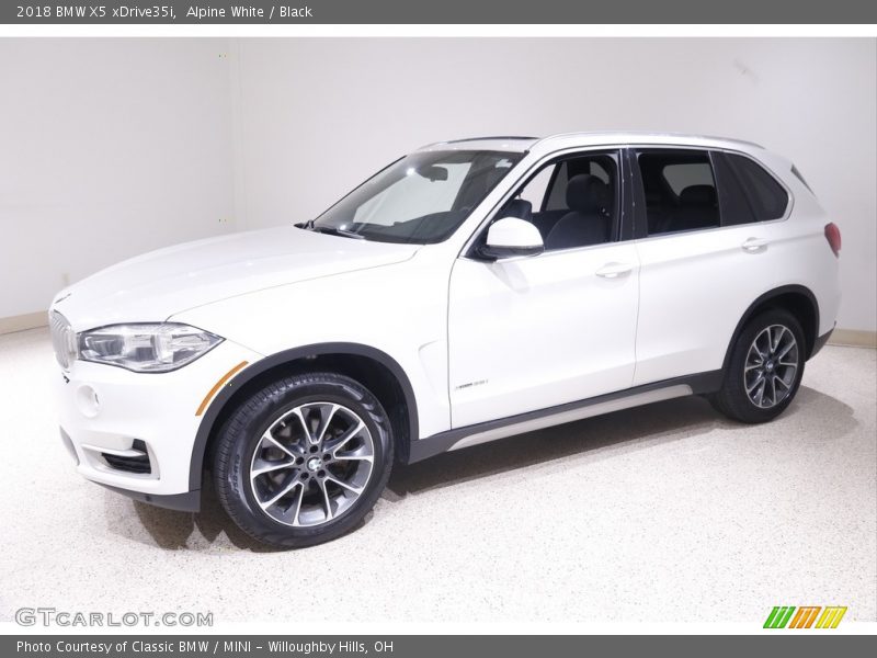Alpine White / Black 2018 BMW X5 xDrive35i