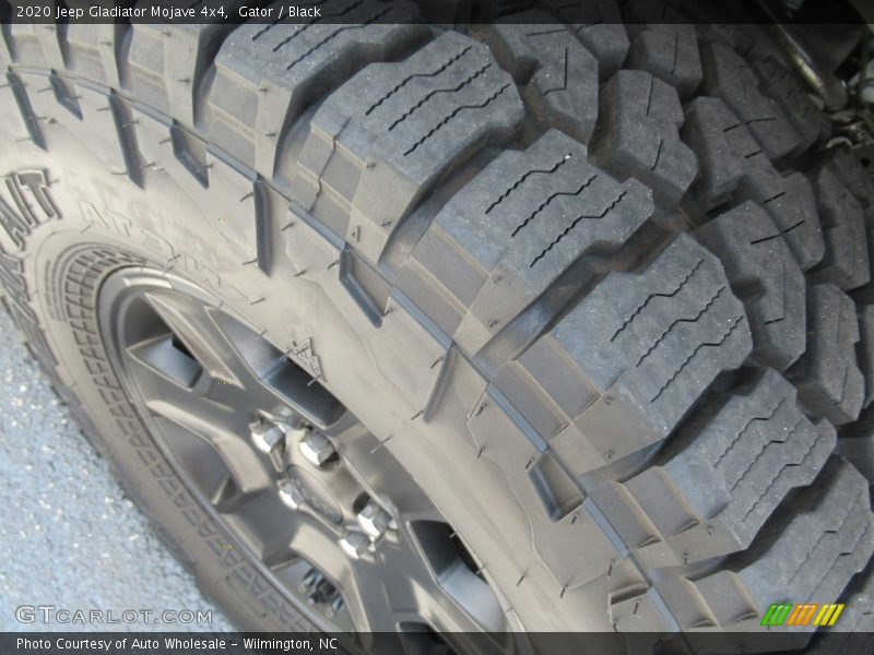 Gator / Black 2020 Jeep Gladiator Mojave 4x4