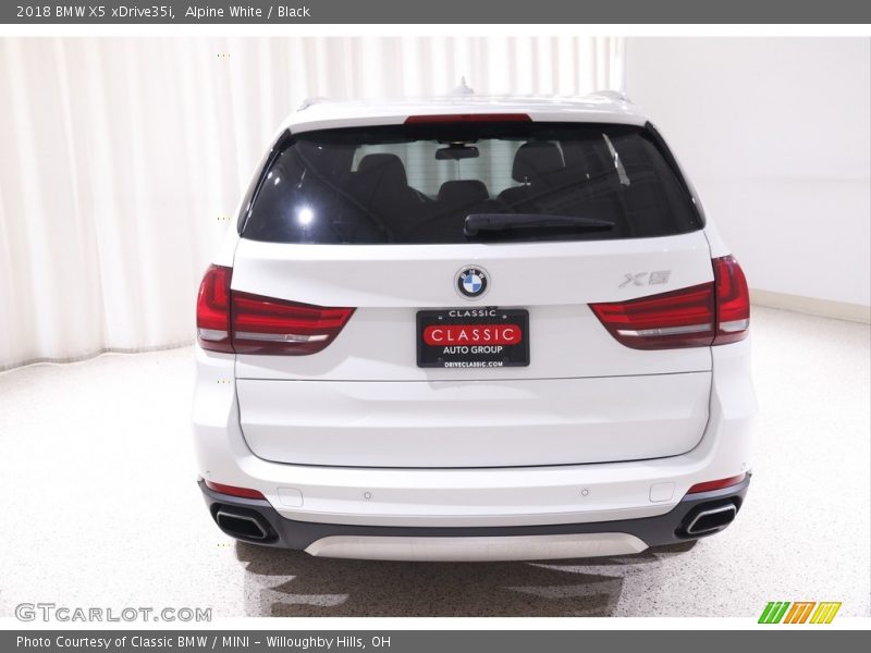 Alpine White / Black 2018 BMW X5 xDrive35i