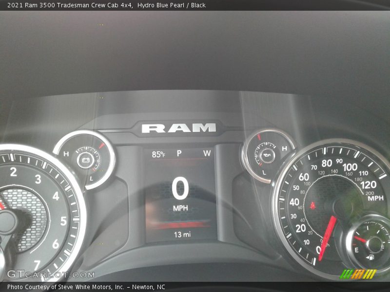  2021 3500 Tradesman Crew Cab 4x4 Tradesman Crew Cab 4x4 Gauges