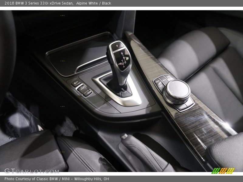 Alpine White / Black 2018 BMW 3 Series 330i xDrive Sedan