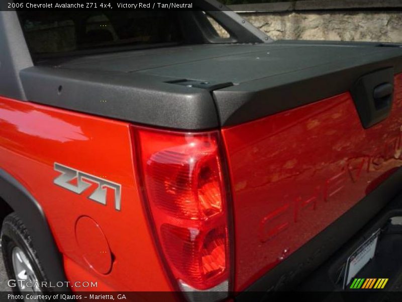 Victory Red / Tan/Neutral 2006 Chevrolet Avalanche Z71 4x4