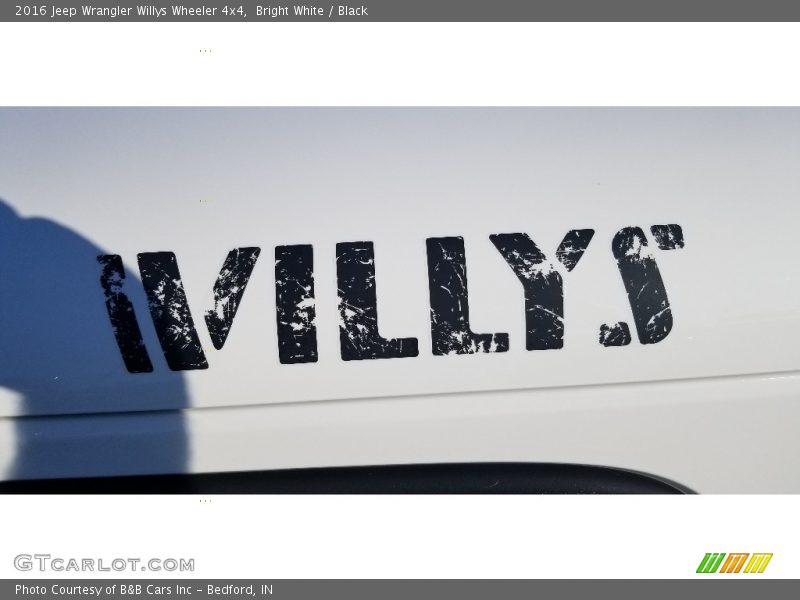 Bright White / Black 2016 Jeep Wrangler Willys Wheeler 4x4