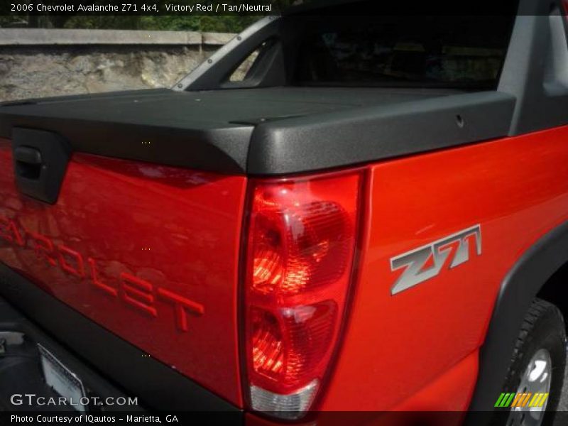 Victory Red / Tan/Neutral 2006 Chevrolet Avalanche Z71 4x4
