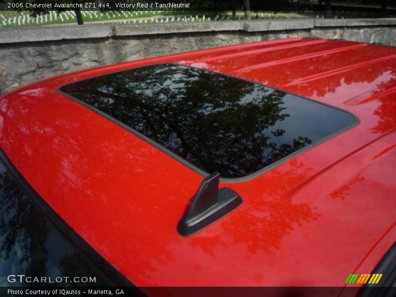 Victory Red / Tan/Neutral 2006 Chevrolet Avalanche Z71 4x4
