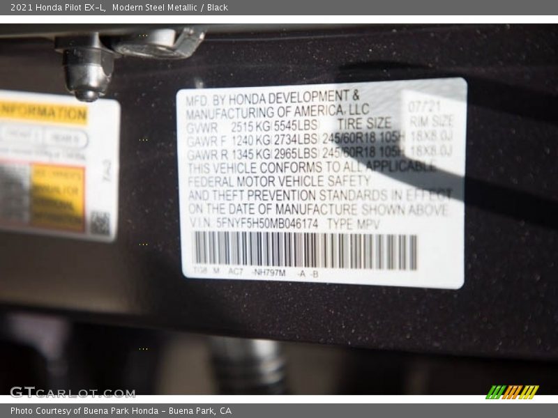 Modern Steel Metallic / Black 2021 Honda Pilot EX-L