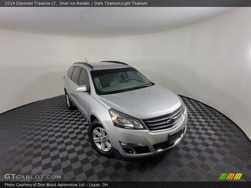 Silver Ice Metallic / Dark Titanium/Light Titanium 2014 Chevrolet Traverse LT