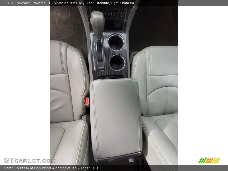 Silver Ice Metallic / Dark Titanium/Light Titanium 2014 Chevrolet Traverse LT