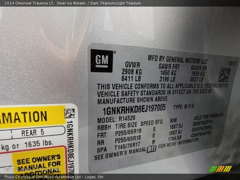 Silver Ice Metallic / Dark Titanium/Light Titanium 2014 Chevrolet Traverse LT
