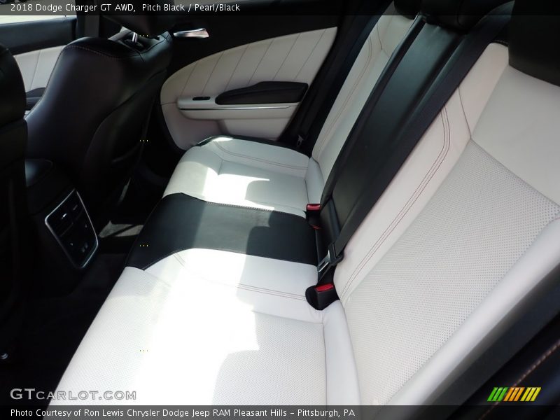 Pitch Black / Pearl/Black 2018 Dodge Charger GT AWD