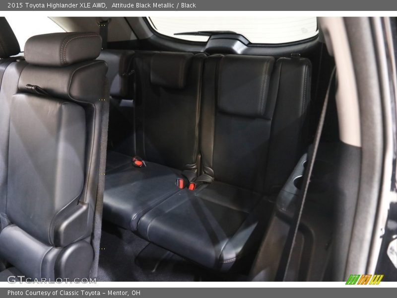 Attitude Black Metallic / Black 2015 Toyota Highlander XLE AWD