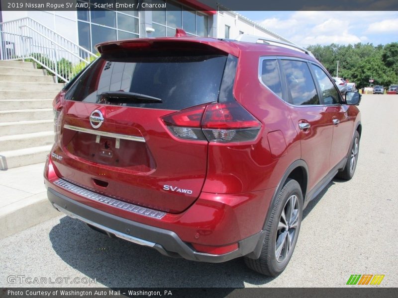 Scarlet Ember / Charcoal 2019 Nissan Rogue SV AWD