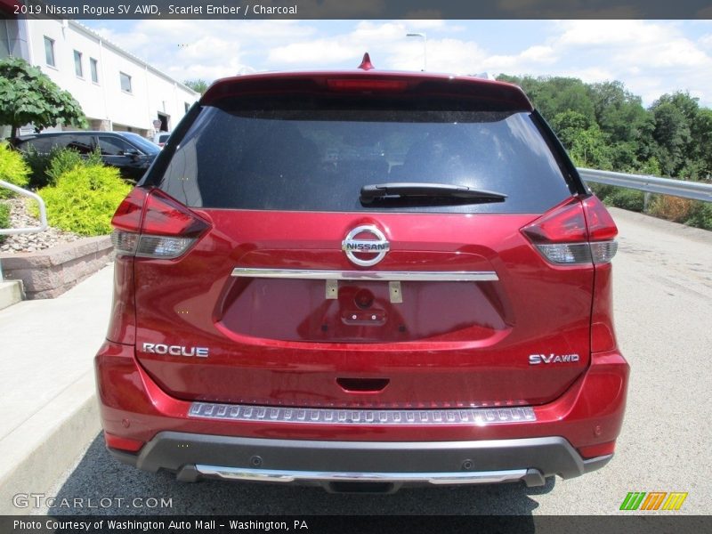 Scarlet Ember / Charcoal 2019 Nissan Rogue SV AWD