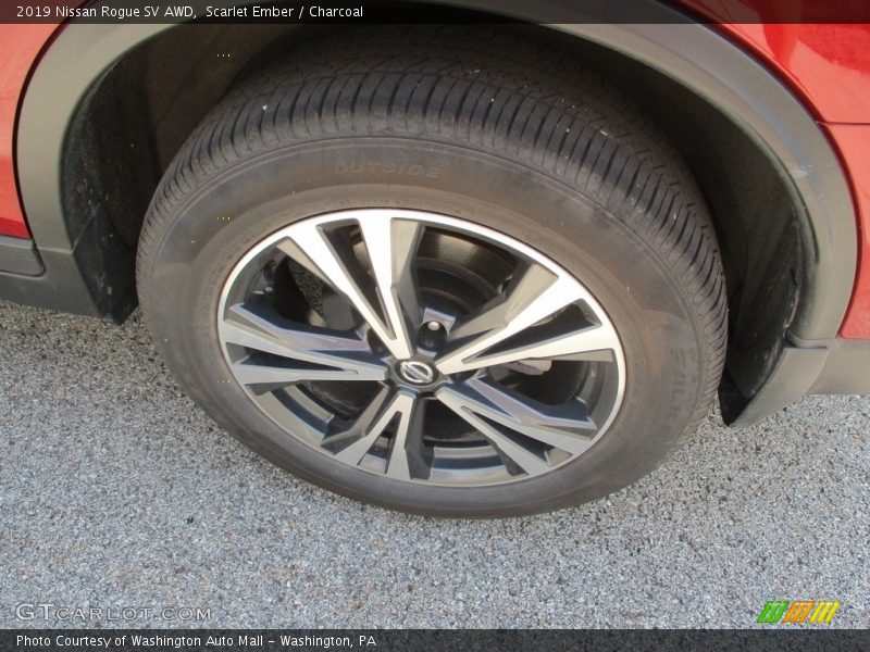 Scarlet Ember / Charcoal 2019 Nissan Rogue SV AWD