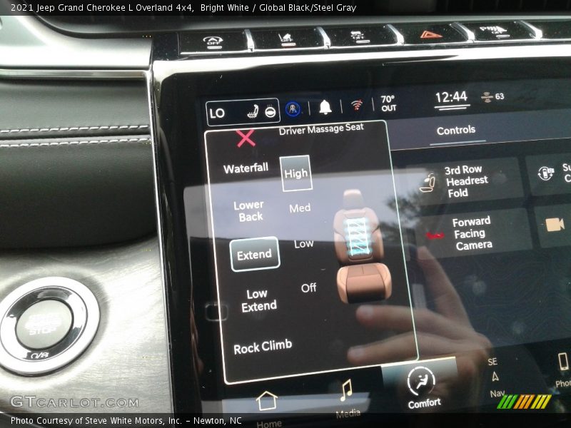 Controls of 2021 Grand Cherokee L Overland 4x4
