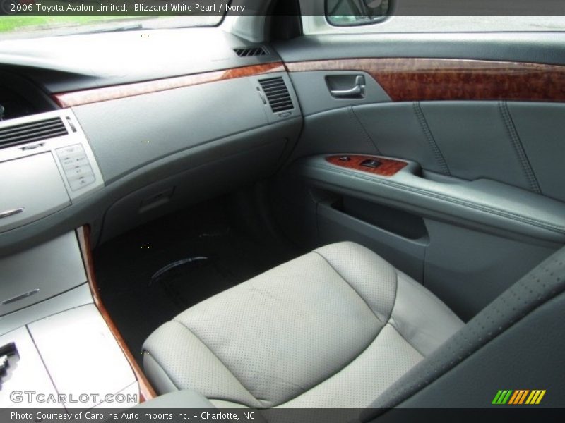 Blizzard White Pearl / Ivory 2006 Toyota Avalon Limited