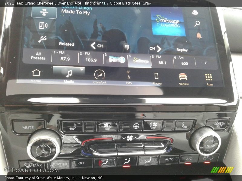 Controls of 2021 Grand Cherokee L Overland 4x4