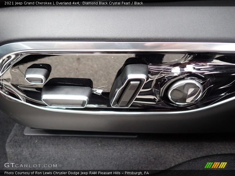 Controls of 2021 Grand Cherokee L Overland 4x4