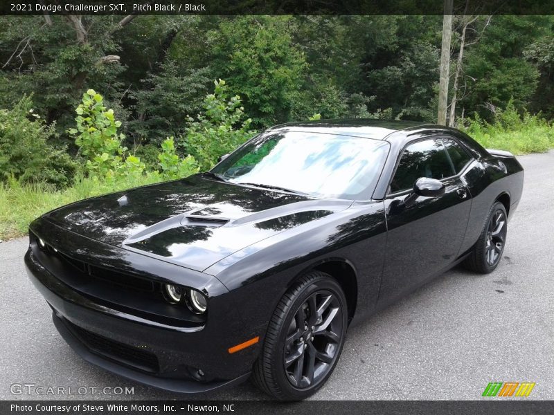  2021 Challenger SXT Pitch Black
