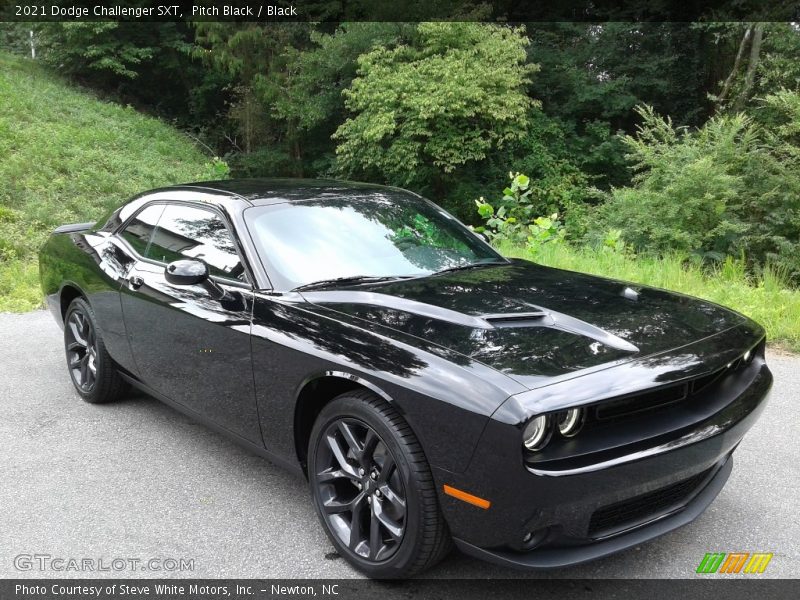 Front 3/4 View of 2021 Challenger SXT