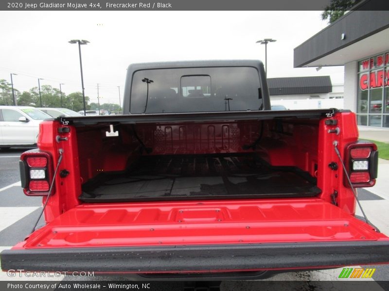 Firecracker Red / Black 2020 Jeep Gladiator Mojave 4x4