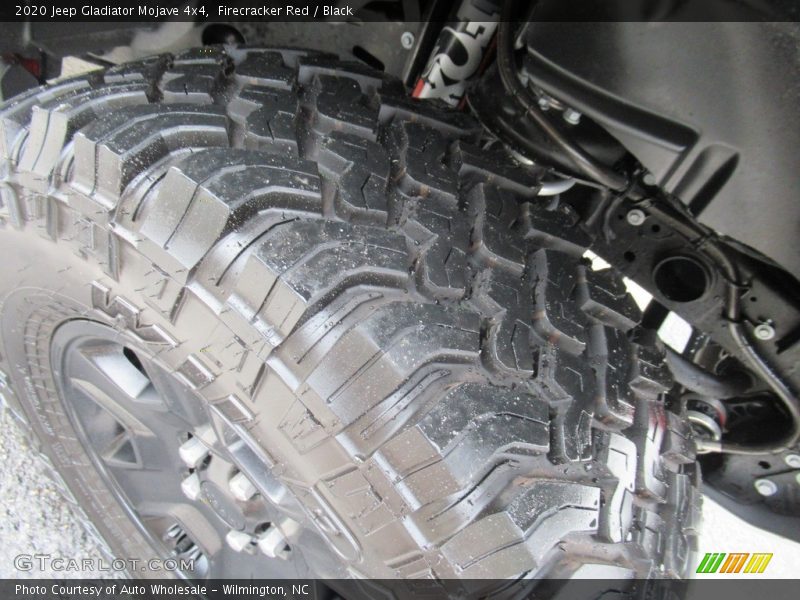 Firecracker Red / Black 2020 Jeep Gladiator Mojave 4x4