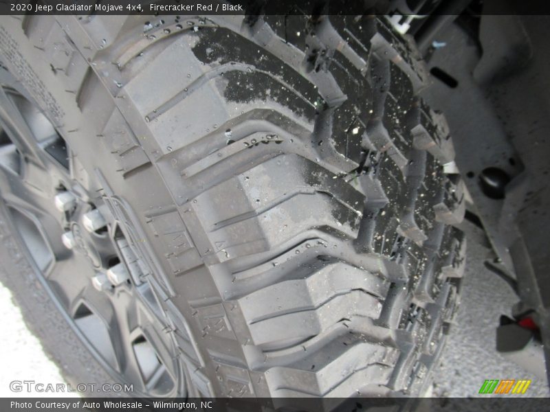 Firecracker Red / Black 2020 Jeep Gladiator Mojave 4x4
