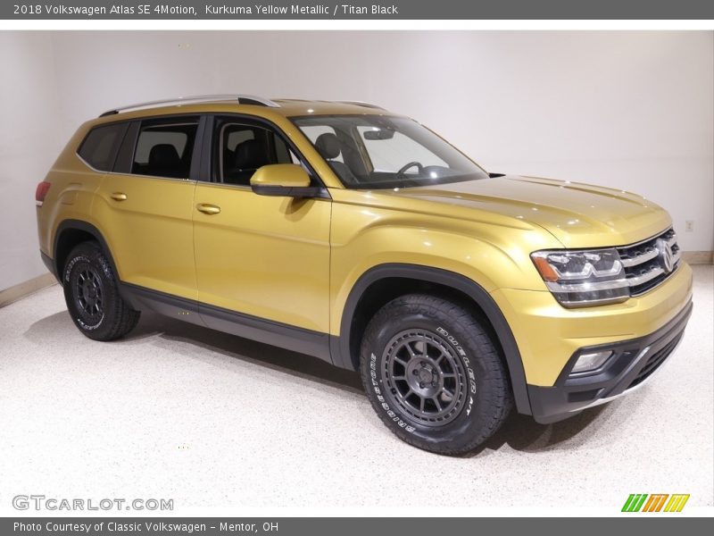 Kurkuma Yellow Metallic / Titan Black 2018 Volkswagen Atlas SE 4Motion