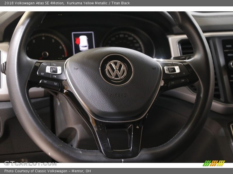 Kurkuma Yellow Metallic / Titan Black 2018 Volkswagen Atlas SE 4Motion