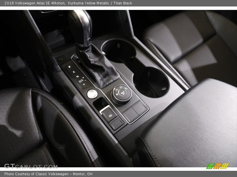 Kurkuma Yellow Metallic / Titan Black 2018 Volkswagen Atlas SE 4Motion
