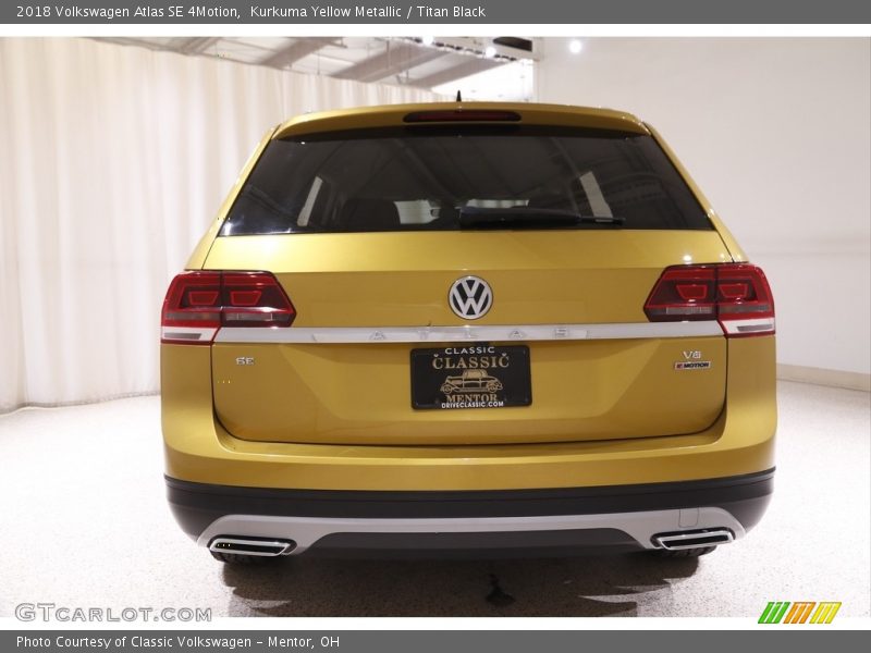 Kurkuma Yellow Metallic / Titan Black 2018 Volkswagen Atlas SE 4Motion