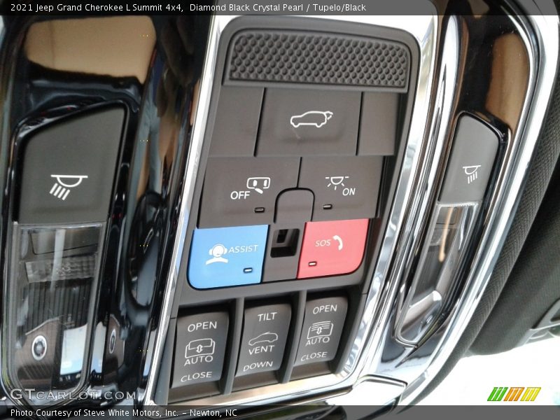 Controls of 2021 Grand Cherokee L Summit 4x4