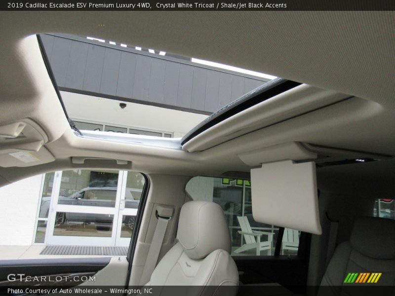Crystal White Tricoat / Shale/Jet Black Accents 2019 Cadillac Escalade ESV Premium Luxury 4WD