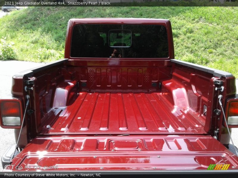 Snazzberry Pearl / Black 2021 Jeep Gladiator Overland 4x4