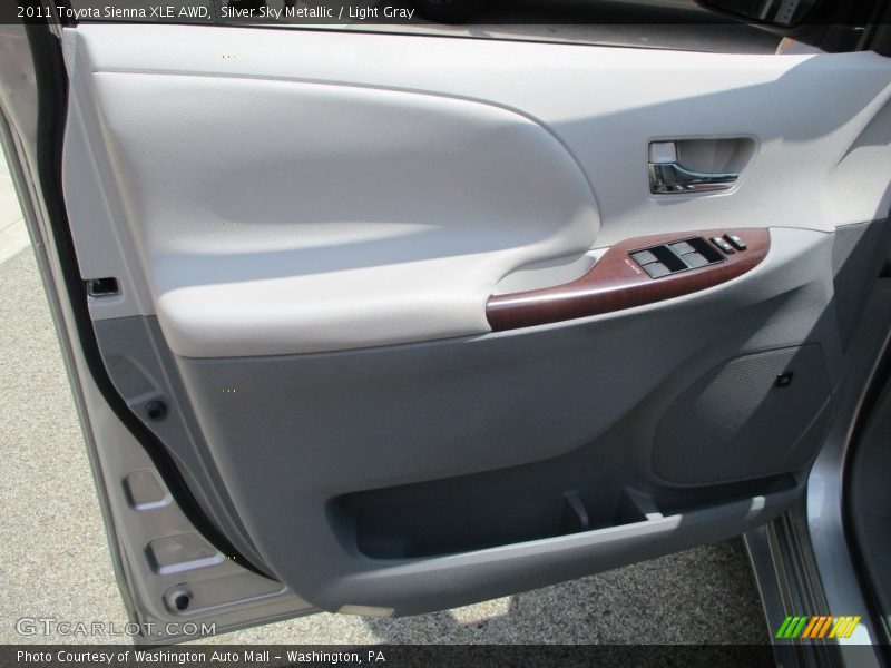 Silver Sky Metallic / Light Gray 2011 Toyota Sienna XLE AWD