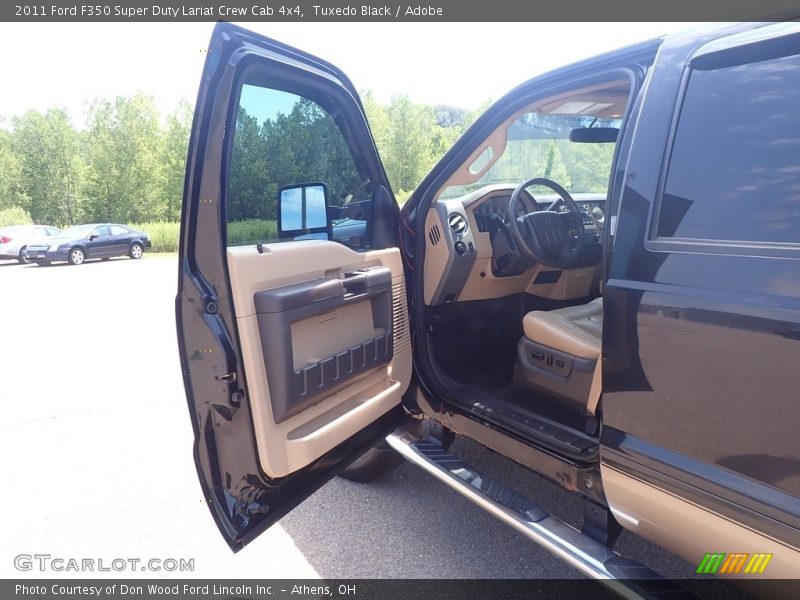 Tuxedo Black / Adobe 2011 Ford F350 Super Duty Lariat Crew Cab 4x4