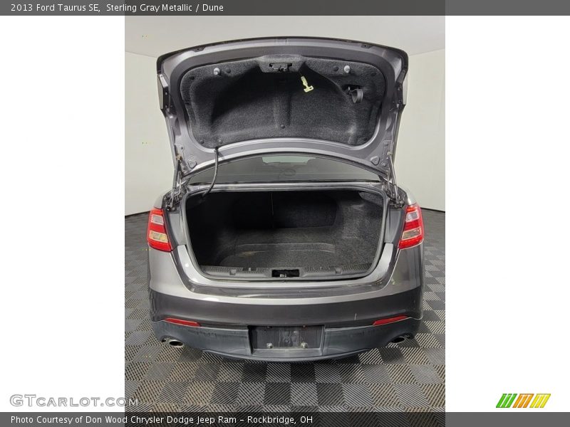 Sterling Gray Metallic / Dune 2013 Ford Taurus SE