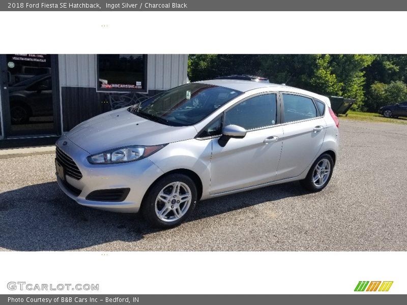Ingot Silver / Charcoal Black 2018 Ford Fiesta SE Hatchback