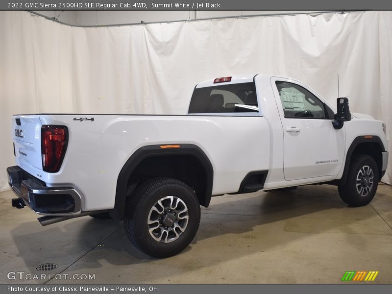 Summit White / Jet Black 2022 GMC Sierra 2500HD SLE Regular Cab 4WD