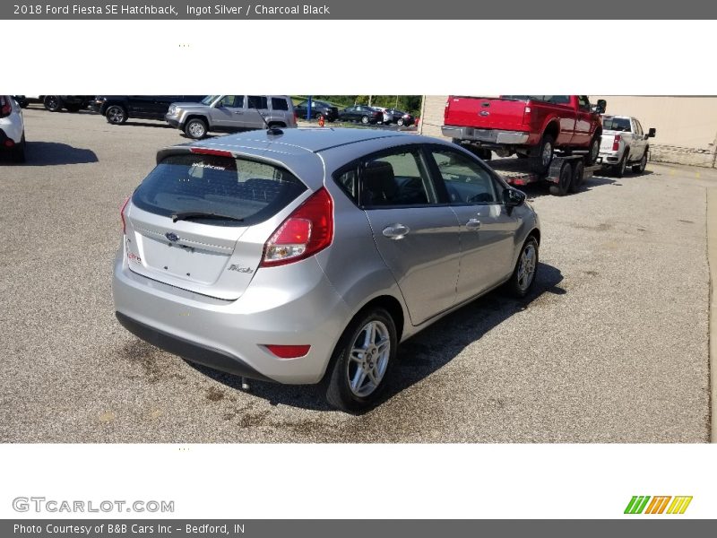 Ingot Silver / Charcoal Black 2018 Ford Fiesta SE Hatchback