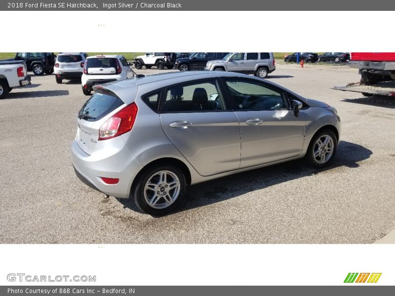 Ingot Silver / Charcoal Black 2018 Ford Fiesta SE Hatchback