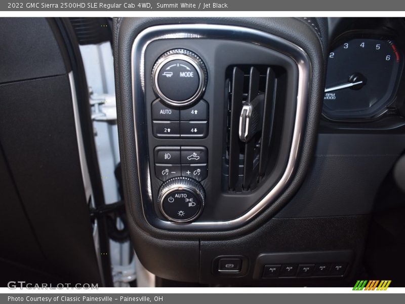 Controls of 2022 Sierra 2500HD SLE Regular Cab 4WD