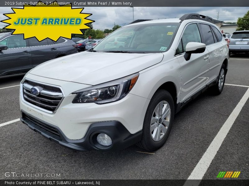 Crystal White Pearl / Warm Ivory 2019 Subaru Outback 2.5i Premium