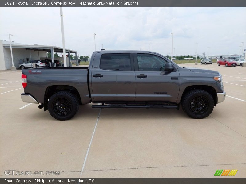 Magnetic Gray Metallic / Graphite 2021 Toyota Tundra SR5 CrewMax 4x4
