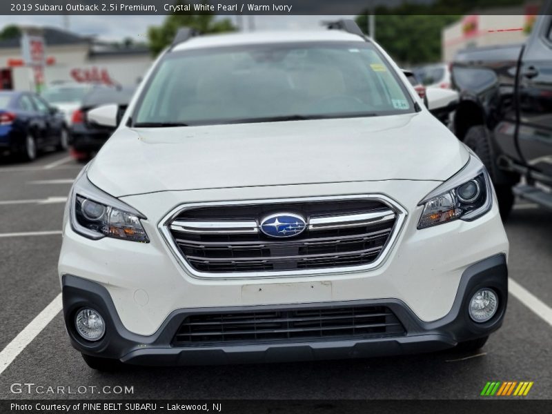 Crystal White Pearl / Warm Ivory 2019 Subaru Outback 2.5i Premium