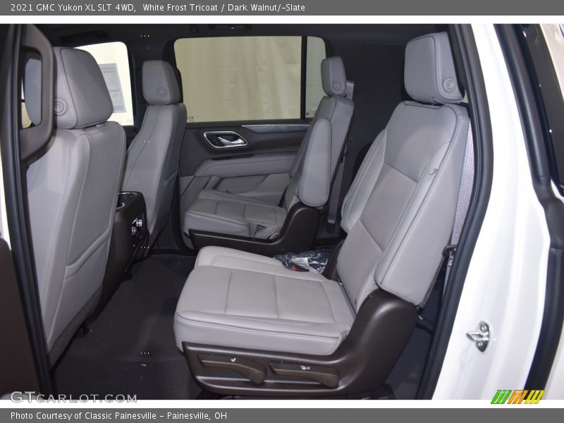 White Frost Tricoat / Dark Walnut/­Slate 2021 GMC Yukon XL SLT 4WD