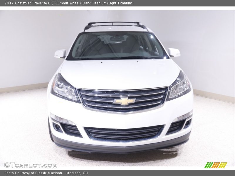 Summit White / Dark Titanium/Light Titanium 2017 Chevrolet Traverse LT