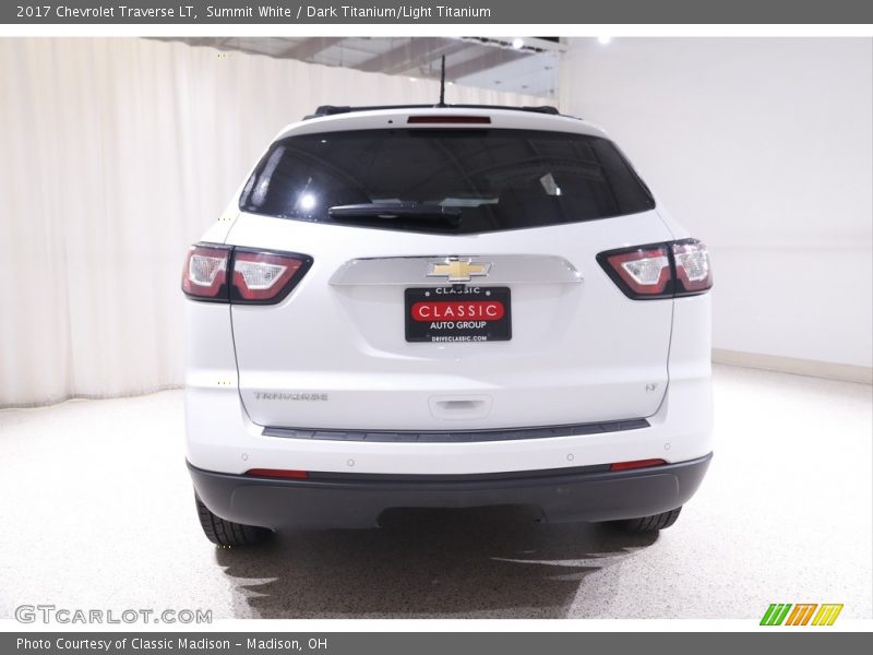 Summit White / Dark Titanium/Light Titanium 2017 Chevrolet Traverse LT