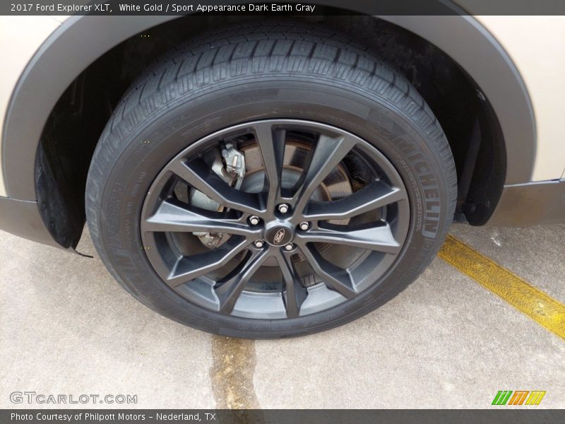 White Gold / Sport Appearance Dark Earth Gray 2017 Ford Explorer XLT