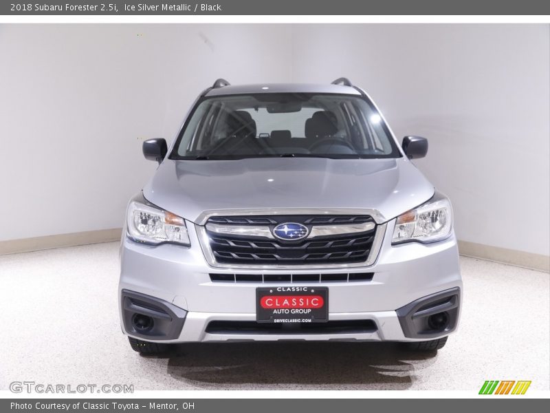 Ice Silver Metallic / Black 2018 Subaru Forester 2.5i